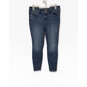 Torrid TALL Super Soft Jegging 3-Button Jean - Size 18T